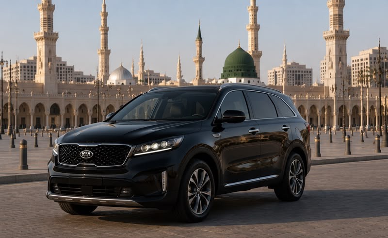 Kia Sorento hitam